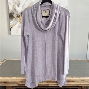 Cupio Lavender Long Sleeve Cowl Neck Top